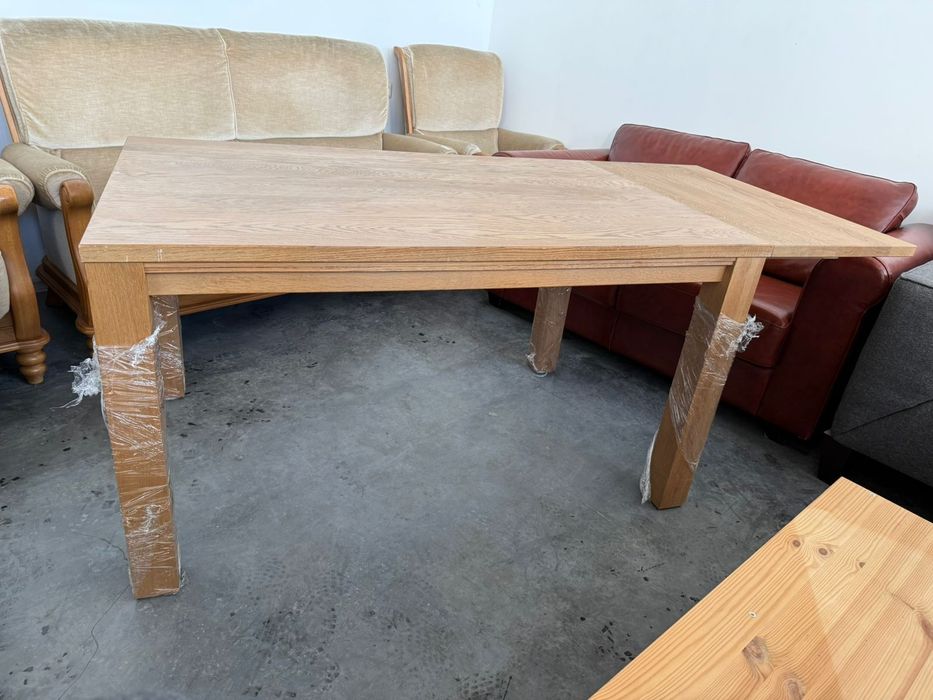 Масивний обідній стіл з натурального  ДУБА ( розкладний)