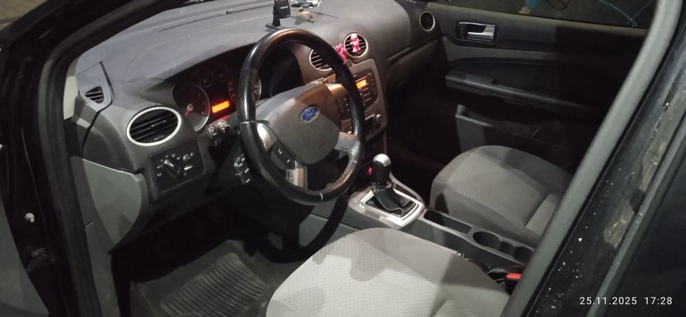 Продам автомобіль Форд фокус 2