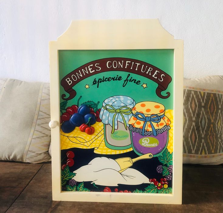 Expositor de cozinha para compotas, especiarias.