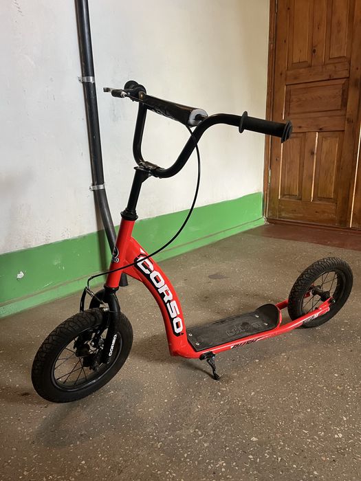 Продам самокат Corso