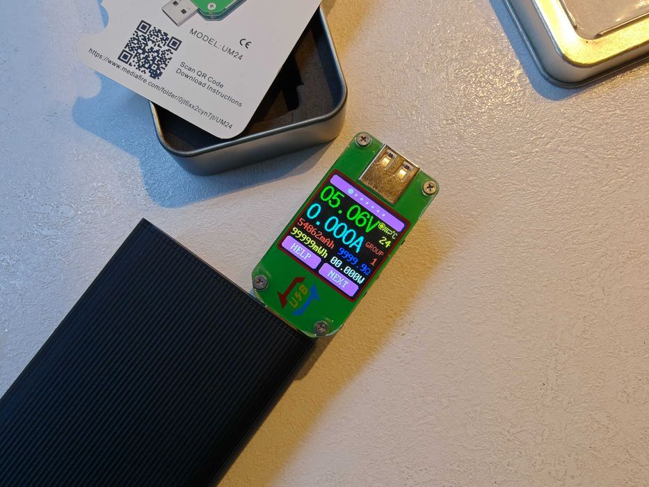 многофункциональный USB-тестер RuiDeng UM24