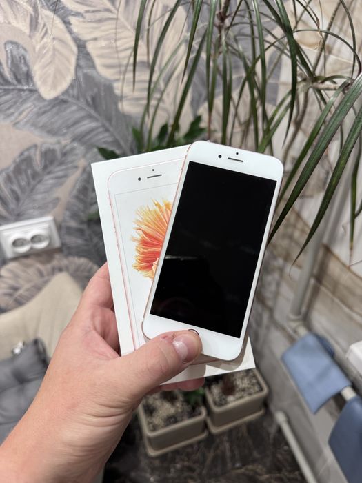 Apple Iphone 6s с коробкой