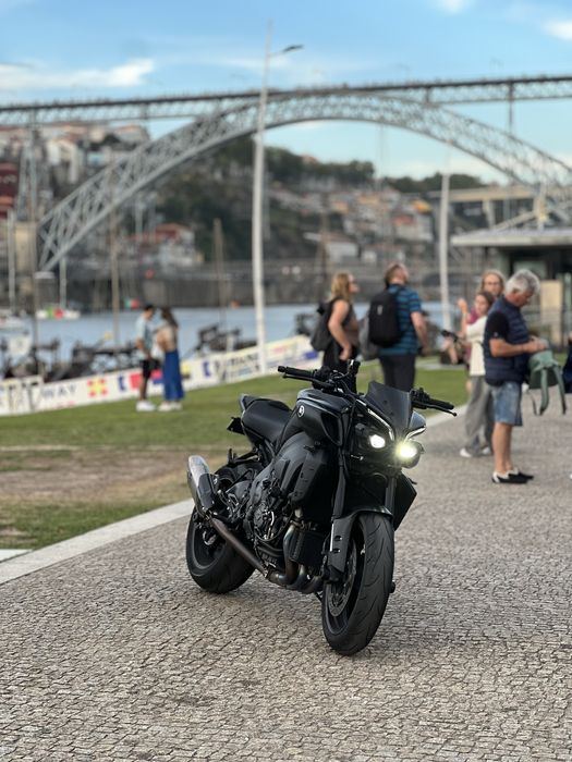 Yamaha MT-10 c/ garantia até 05/2028