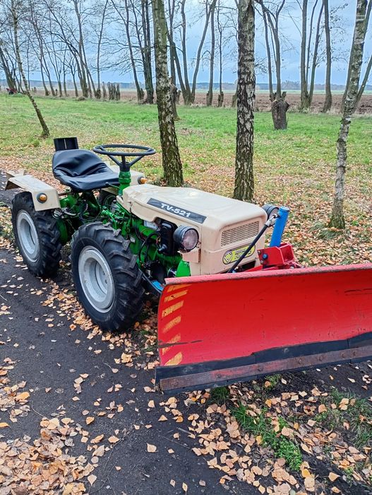 Ciągnik ogrodniczy ciagniczek tv521  traktorek TV521 spych do śniegu