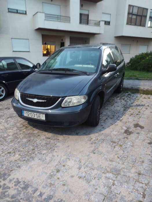 7 lugares Chrysler Voyager 2001 2.5