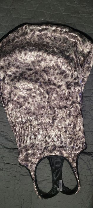 Túnica  em lantejoulas