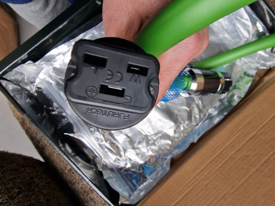 Cabo corrente, power cable