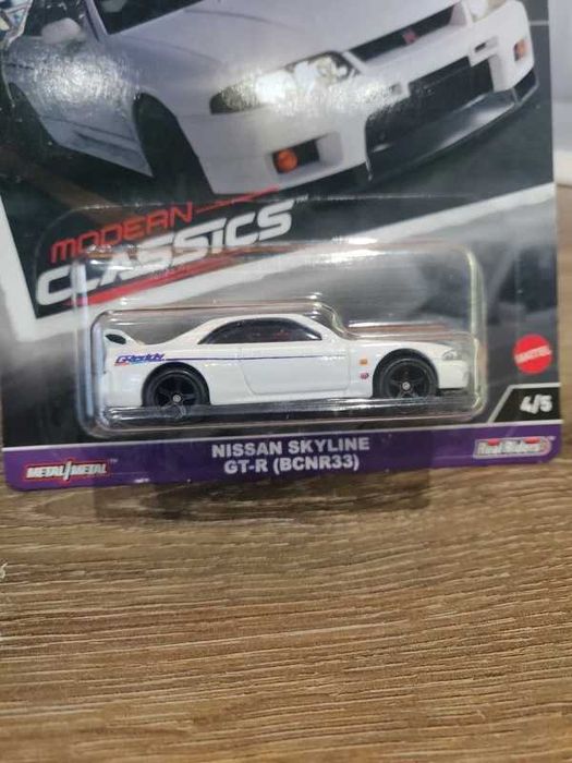 Nissan Skyline GT-R R33 premium - hot wheels