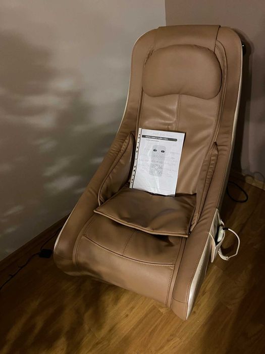 Nowoczesne przytulne wnętrze Fotel Synca Circ L-shape masujący air LED