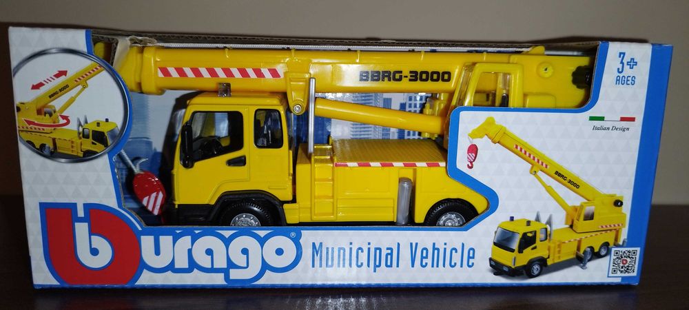 Bburago Municipal VEHICLES CONSTRUCTION Car With Crane.