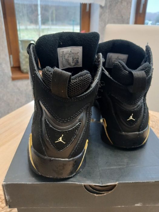 Buty chłopięce Jordan 40