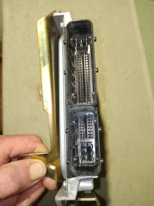 Электронный блок управления  nisan extrel