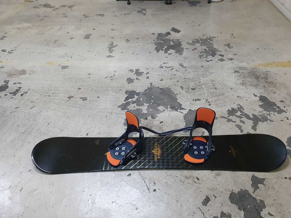 Prancha Snowboard K2 Zeppelin 2007