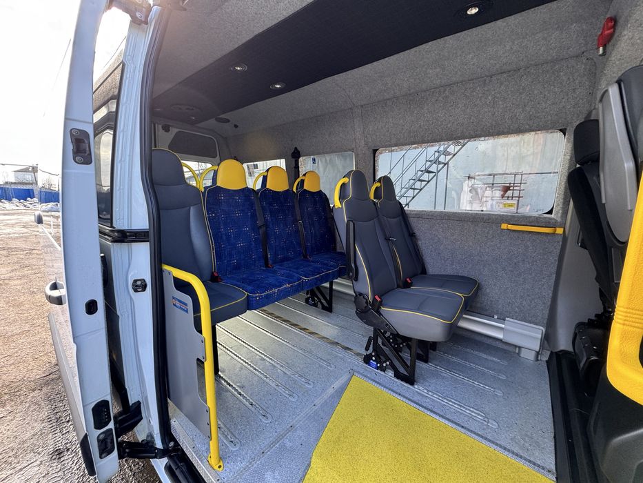 Renault  Master пасажир 8+1