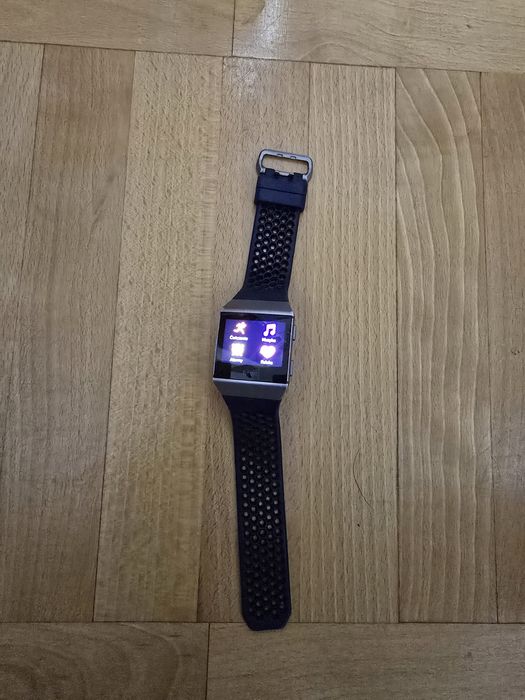Fitbit ionic zegarek