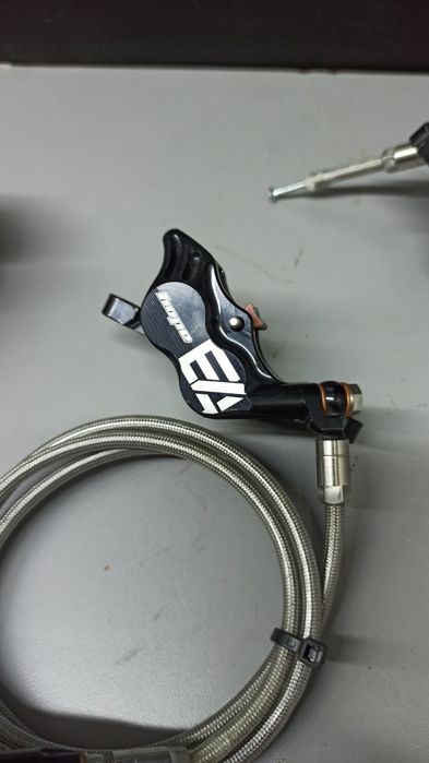 Hamulce Hope tech 4e4 nie 4v4