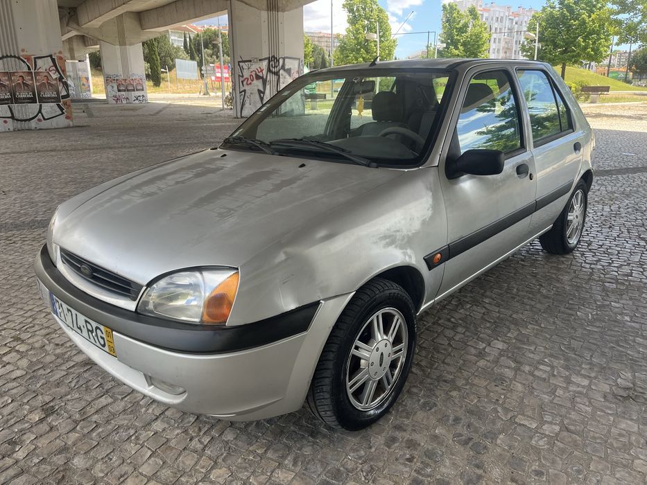 Ford Fiesta 1.8 tddi 90 cv .. A/C