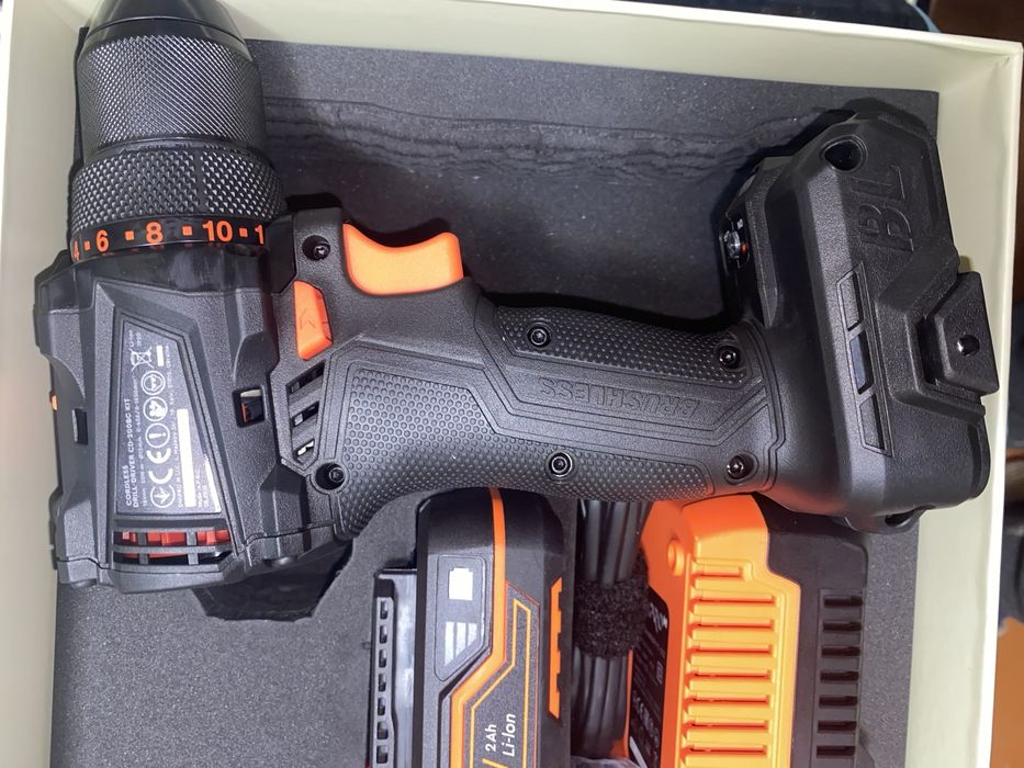 Акумуляторний дриль-шуруповерт Dnipro-M CD-200BC KIT