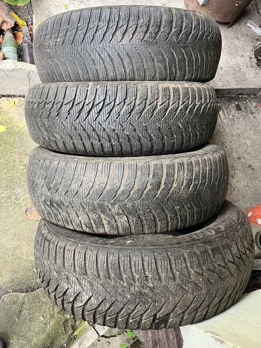 Резина Goodyear UltraGrip 8 195/60R16 2012год
