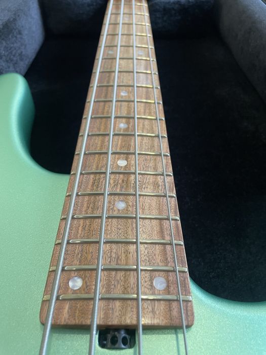 Baixo Sadowsky MetroLine 24-4 Modern Alder