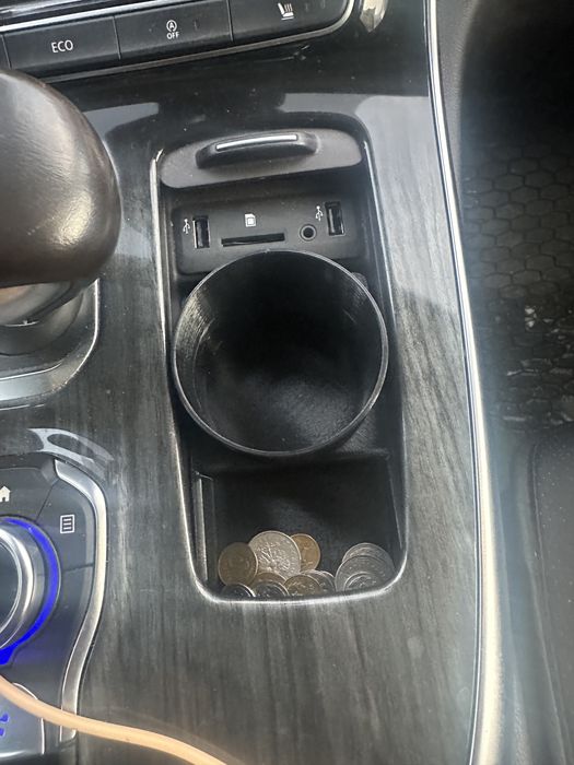 Pojedyncze i podwojne  uchwyty na kubek renault espace 5. Druk 3D