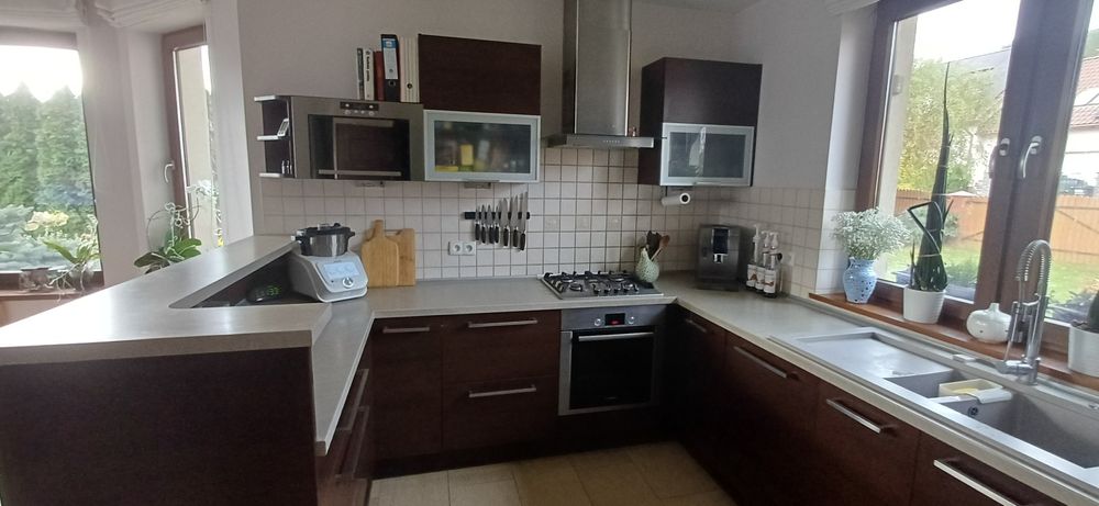 Zabudowa kuchenna ze sprzętem