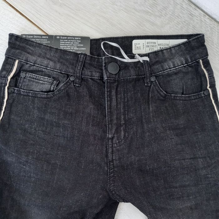 Джинси фірми esmara