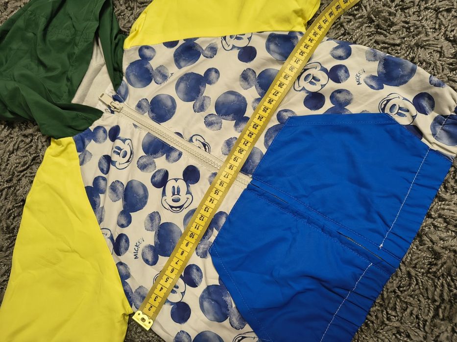 Дитяча курточка весняна вітровка фірми Zara 92
