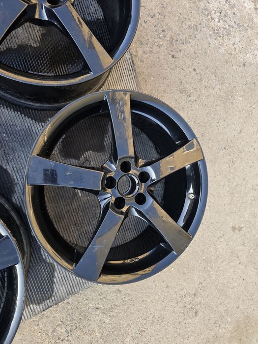 Alufelgi O.Z. 5x100 18 calj 8j, et 35 otowr 68/56,1 subaru audi vw