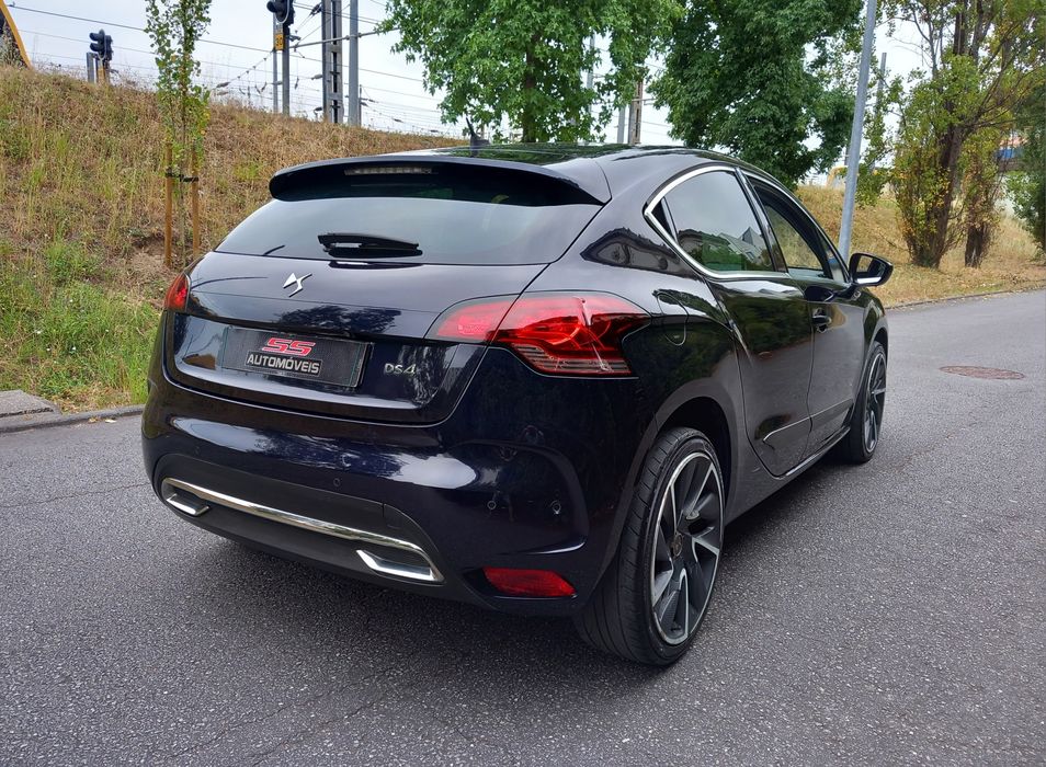 Ds4 1.6  htp 211cv. 2015