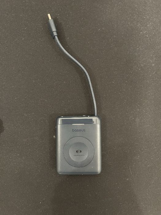 Apple Watch SE 44mm LTE + dedykowany powerbank