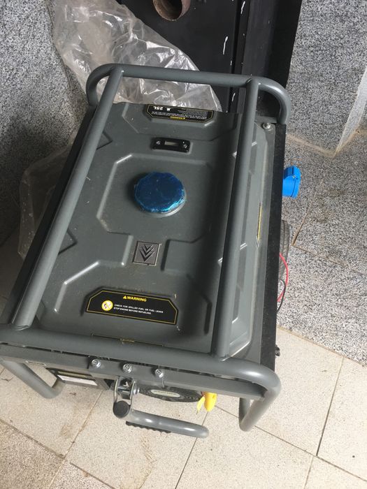 Генератор бензиновий