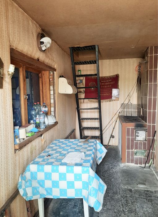 Дача на Олдиші поряд з річкою