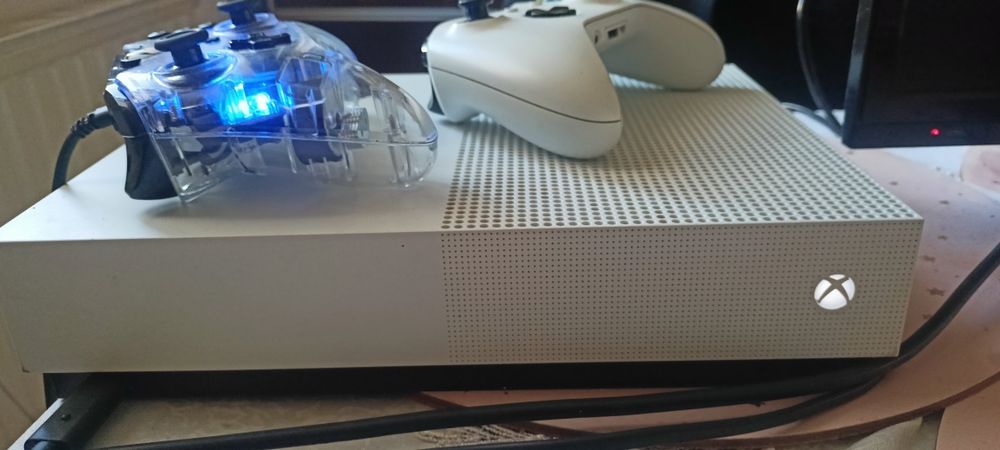 Xbox one s dwa pady