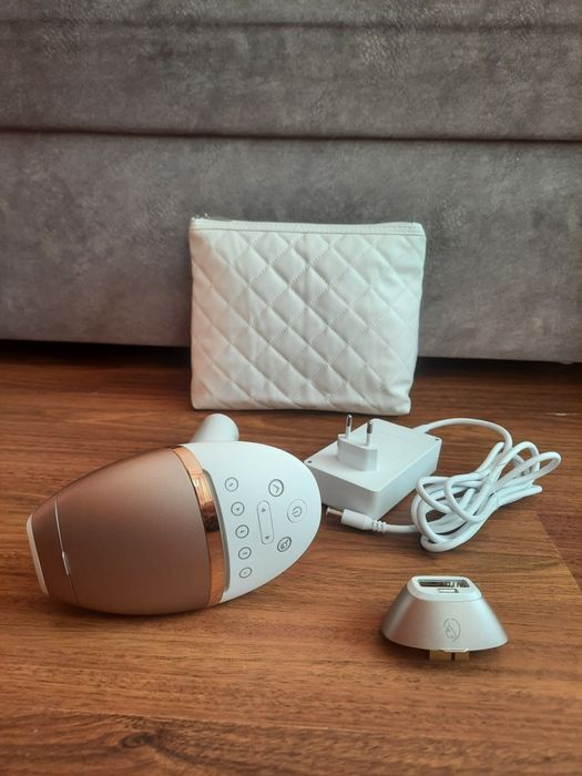 Фотоепілятор Philips Lumea Prestige BRI945