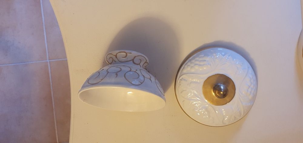 Conjunto Jarra, taça, taça pé alto e terrina com tampa