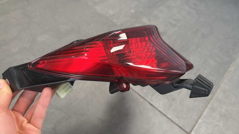 Lampa Tył Światło Suzuki GSF 650  1250 Bandit 07-12 [1637]