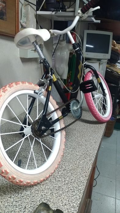 Bicicleta BTT como nova