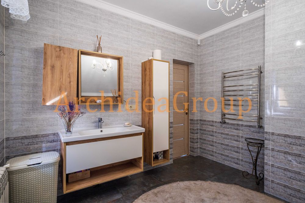 Чудовий 2-х повер. будинок 186 м2 в Ворзелі