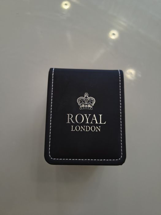 Годинник Royal London