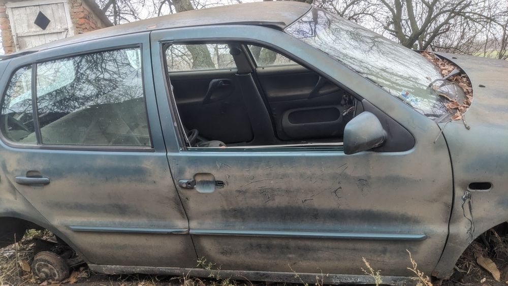 Двері фольцваген поло