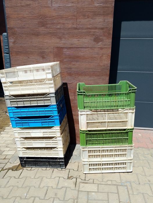 Skrzynki plastikowe na jabłka owoce całość w cenie 100zl