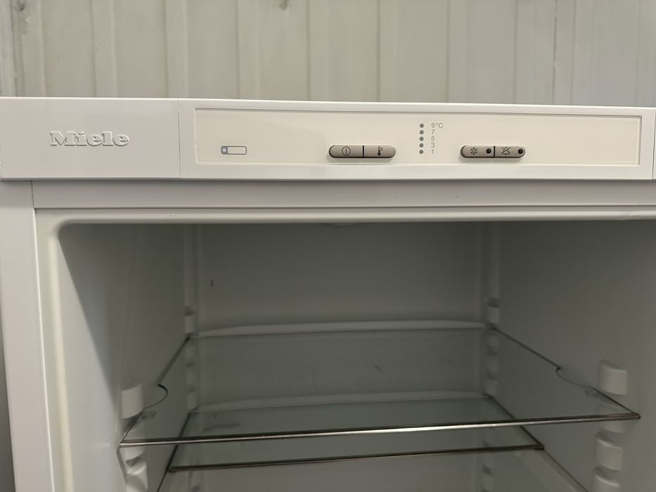 Ходильник  Miele