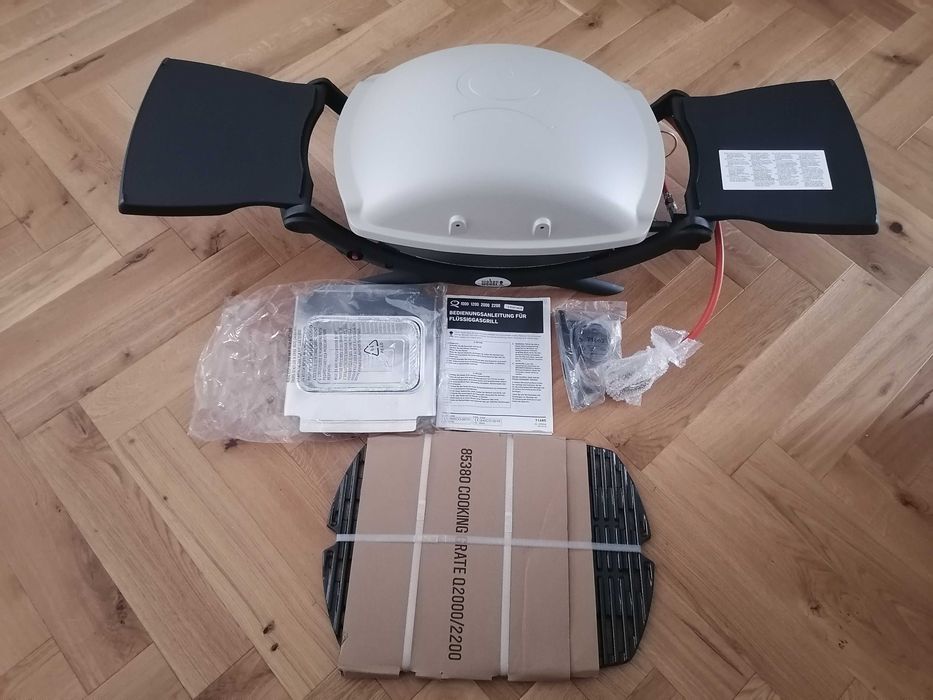 Grill gazowy Weber Q2000 Titanium przenośny turystyczny 3.52kW