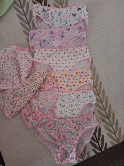 Нижня білизна для дівчинки нова без однак носіння