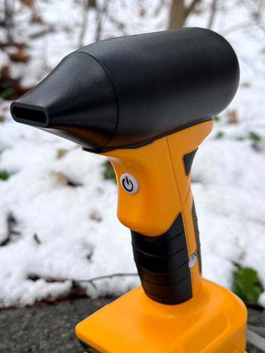 Poręczna Dmuchawa Dla Baterii DEWALT - Film Prezentujący Działanie