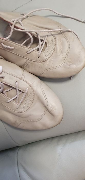 Buty ze skóry Lacoste 39.5