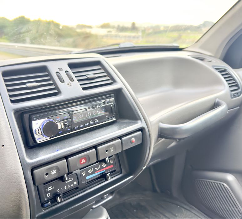 Nissan terrano II SLX