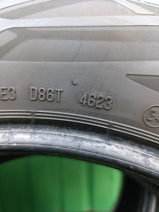 Opony letnie Continental 215/65/17