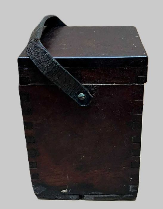 Caixa militar antiga madeira maciça